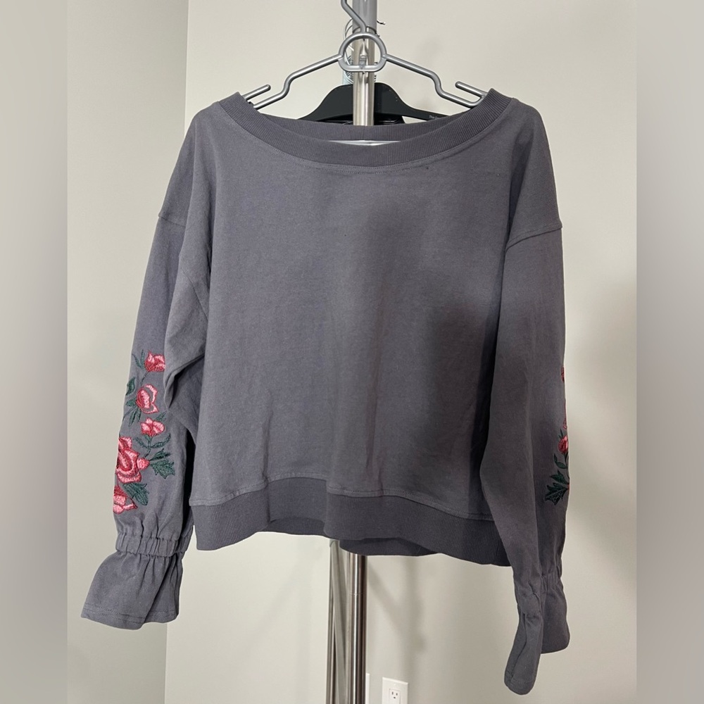 NWT Lush Charcoal Sweatshirt with Rose Sleeve Embroidery